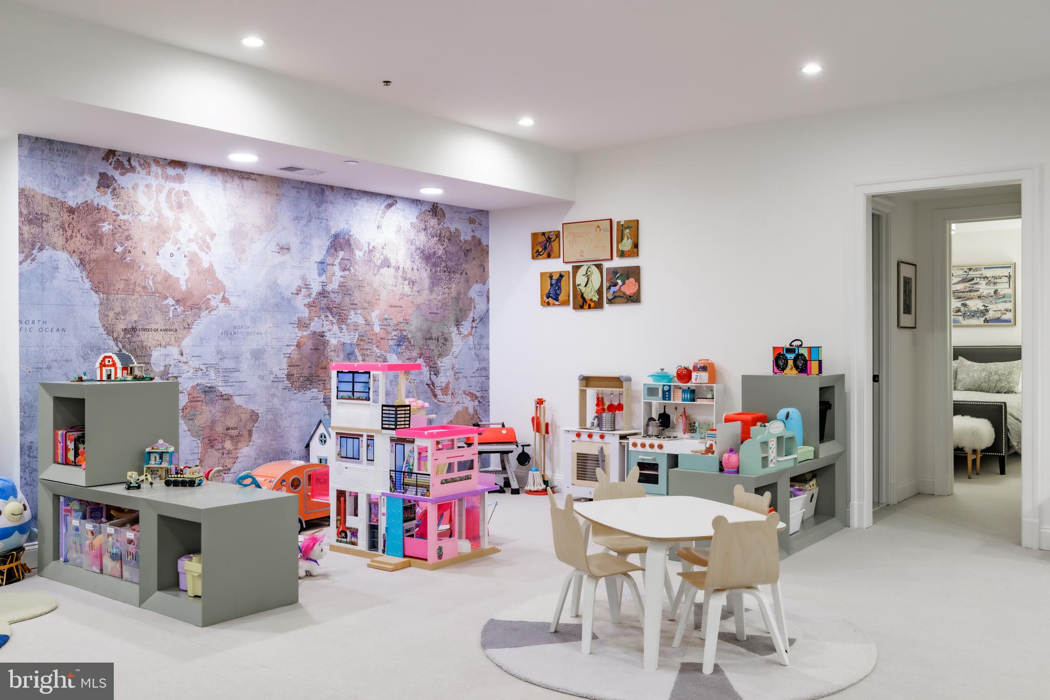 SOMERSET HEIGHTS - Residential