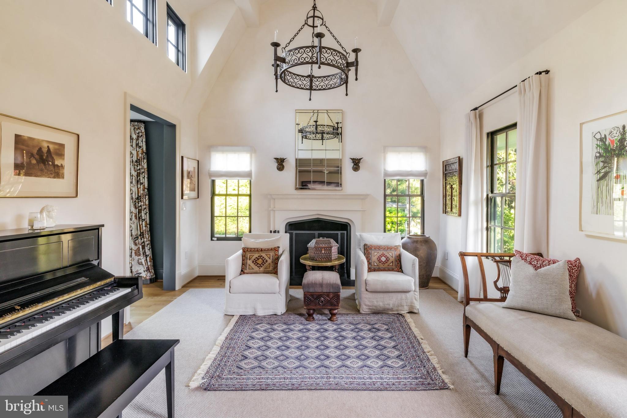 SOMERSET HEIGHTS - Residential