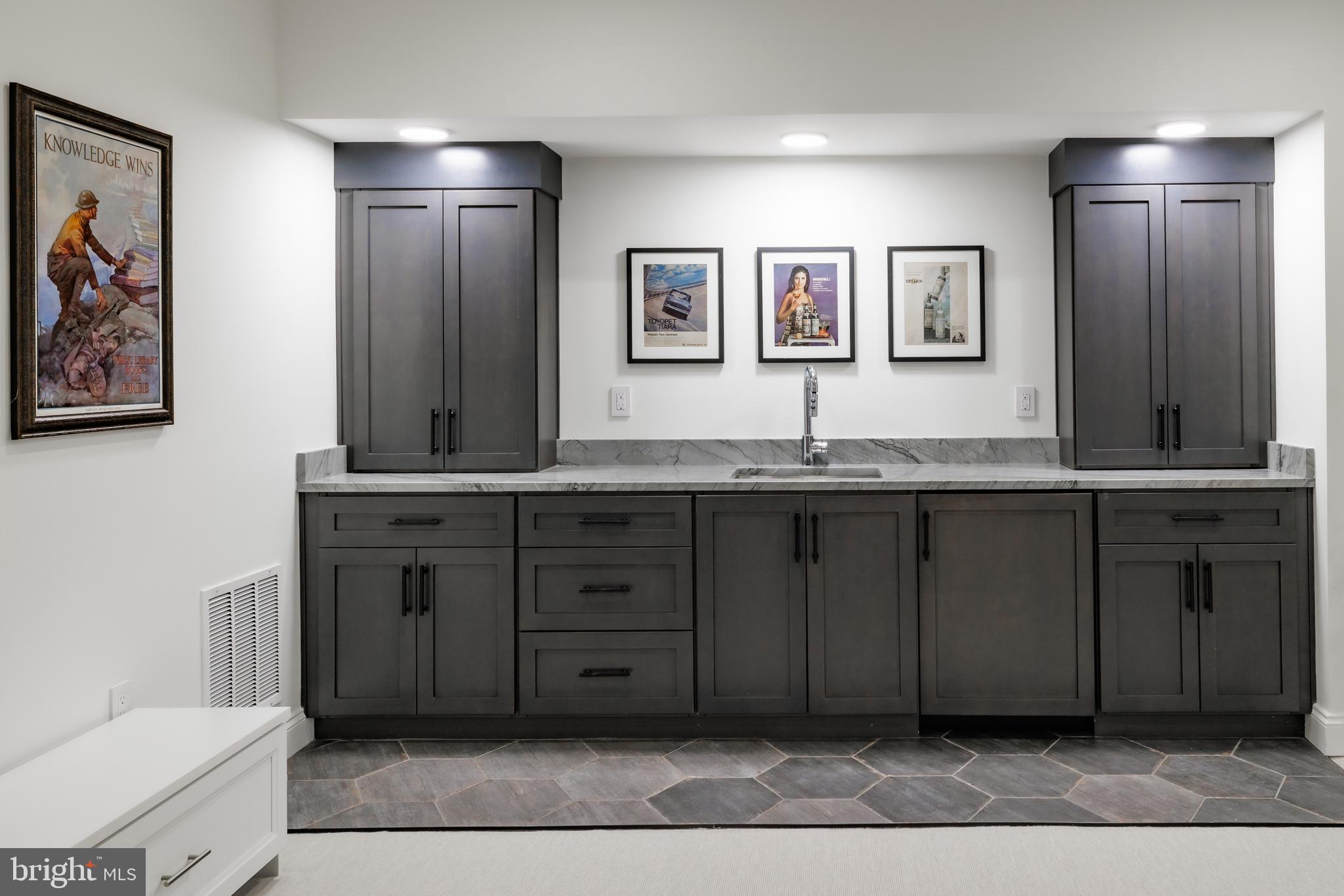 SOMERSET HEIGHTS - Residential