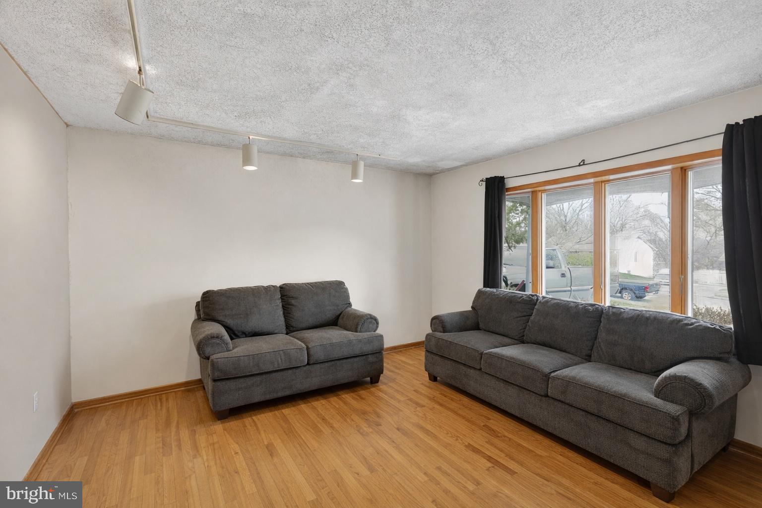 SOMMERS HEIGHTS - Residential