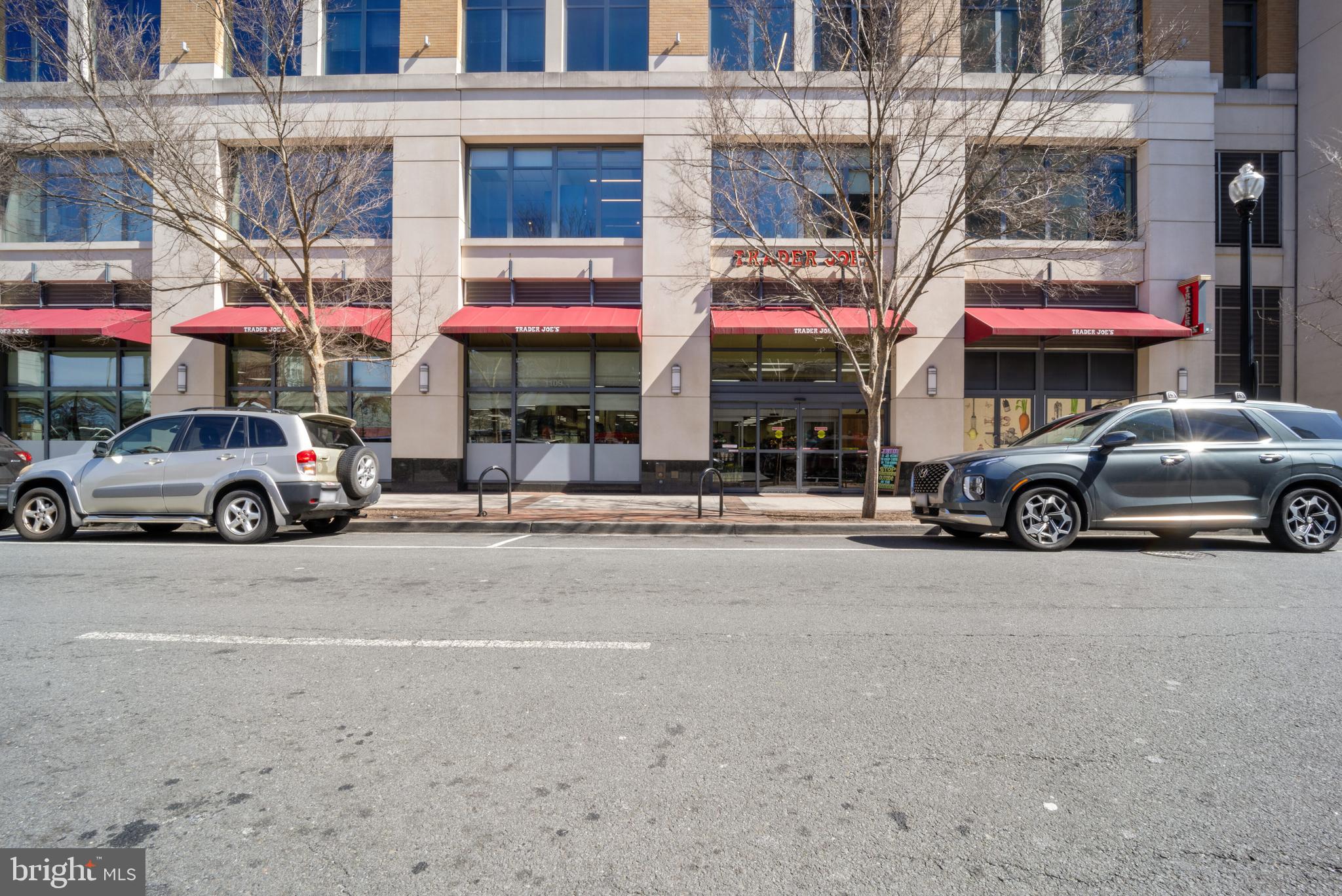 CLARENDON - Residential