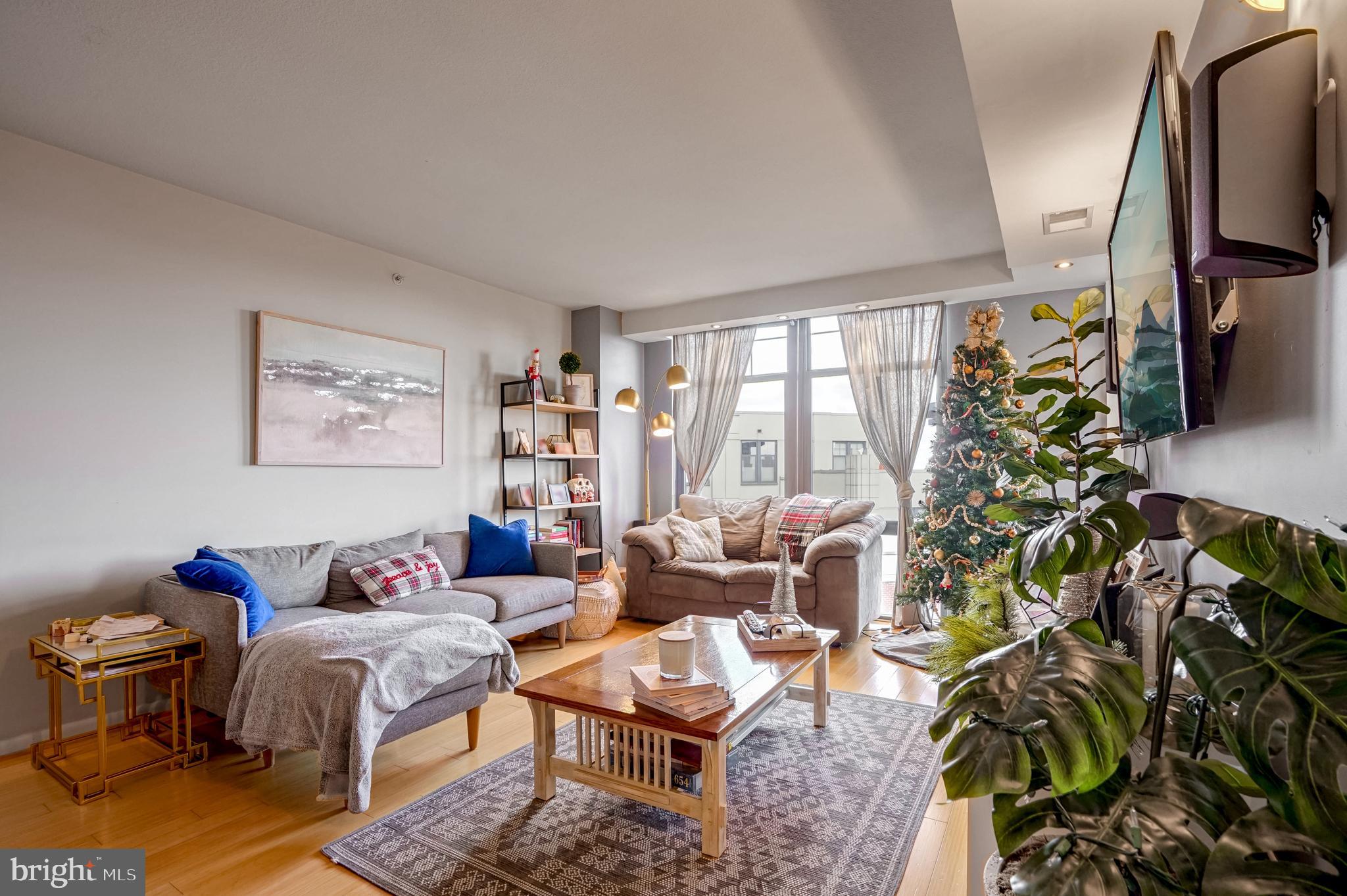 CLARENDON - Residential