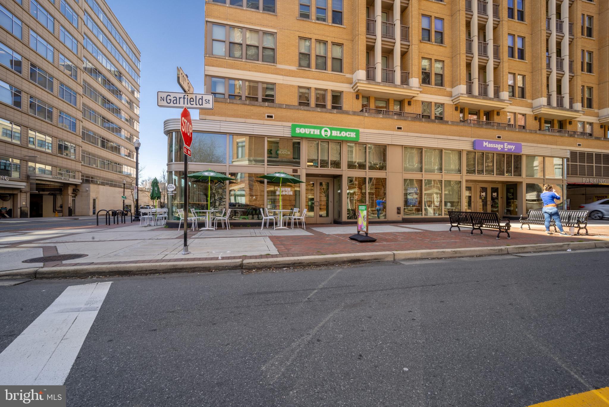 CLARENDON - Residential