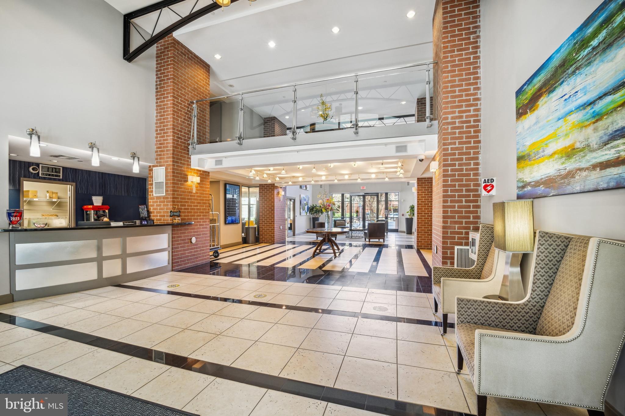 CLARENDON - Residential