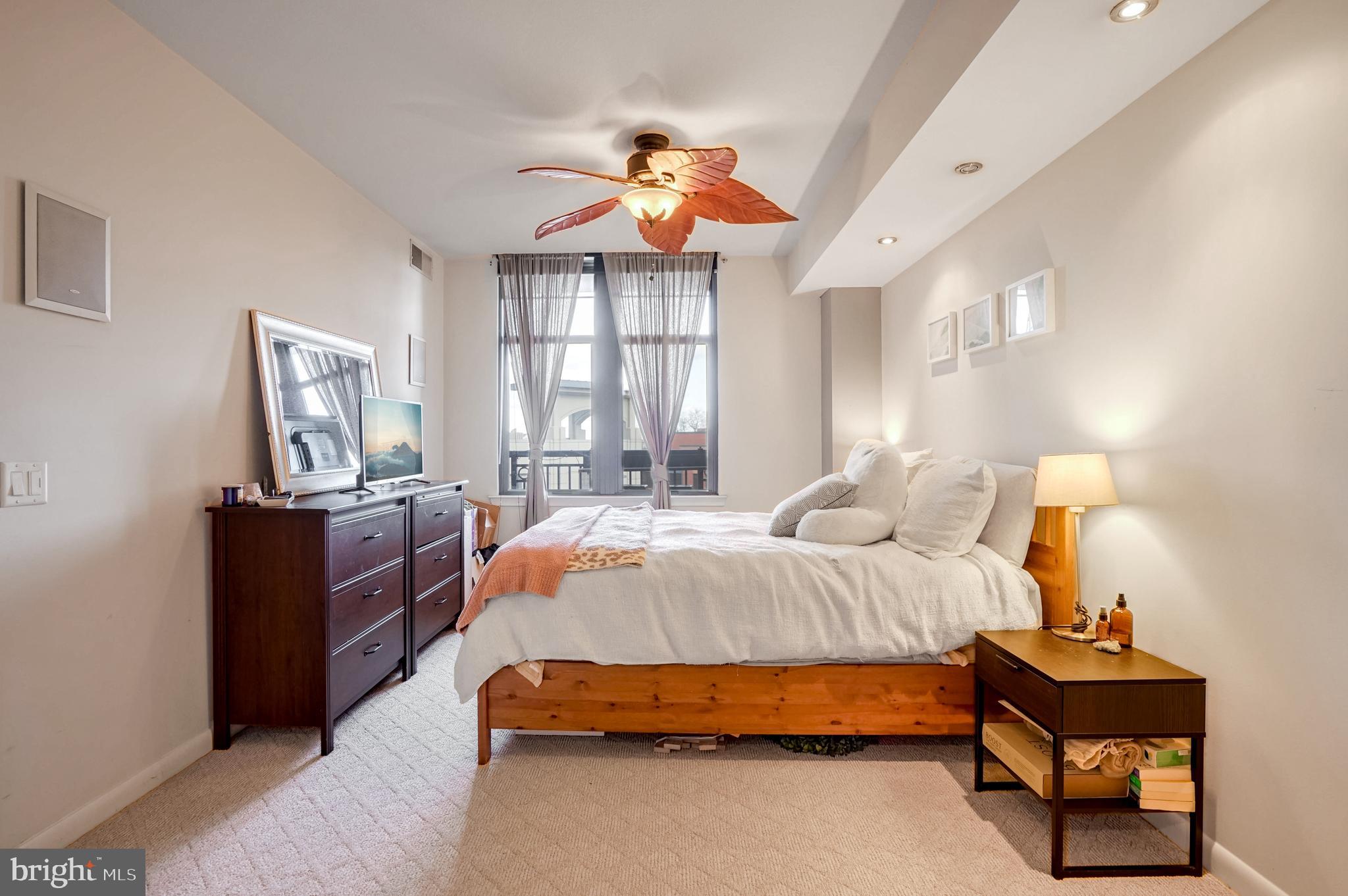 CLARENDON - Residential