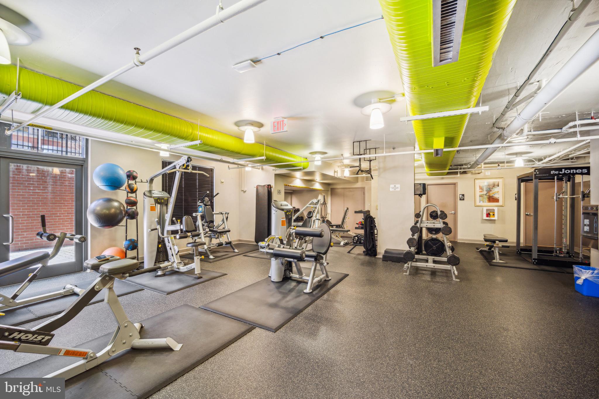 CLARENDON - Residential