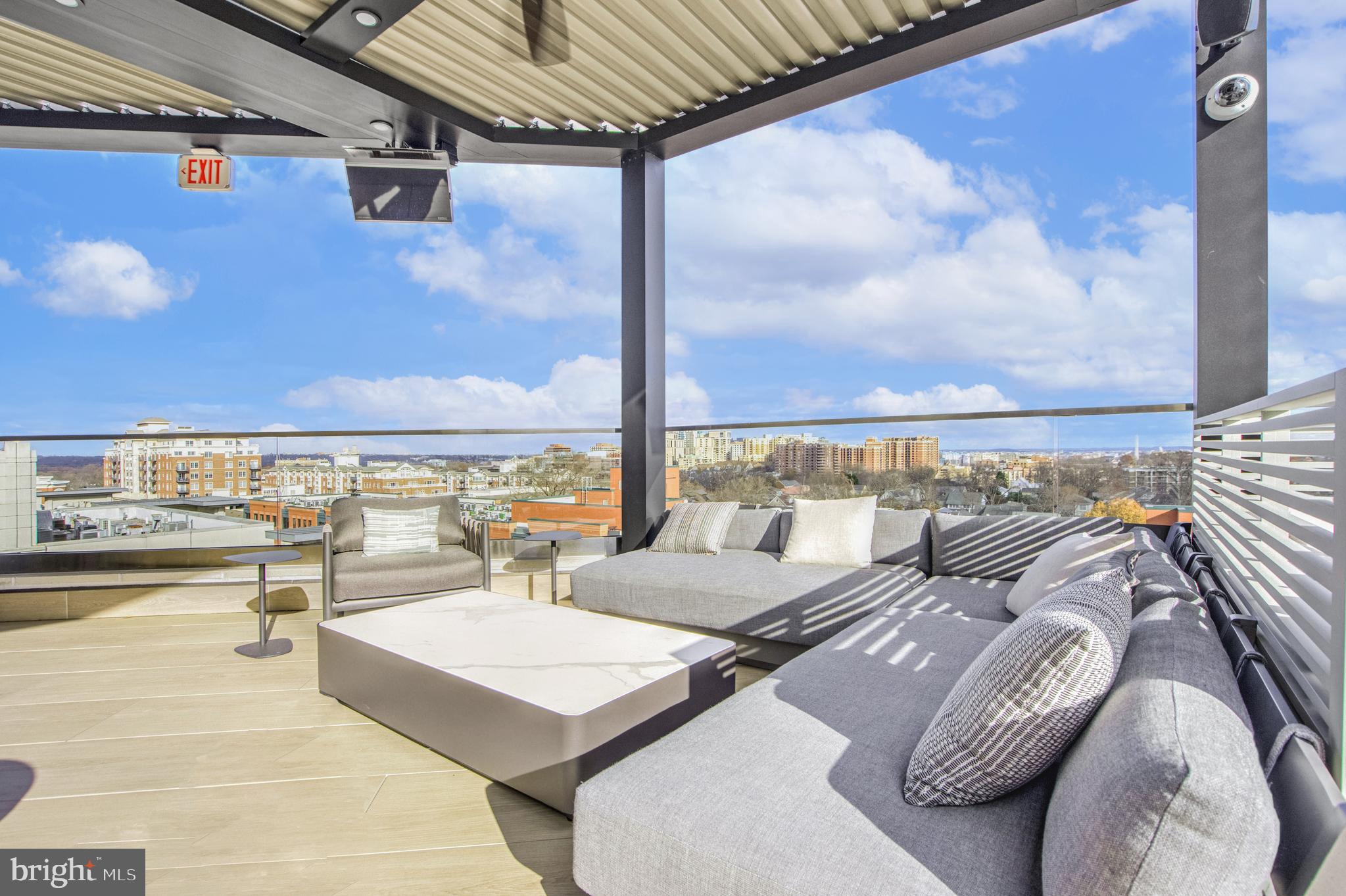 CLARENDON - Residential