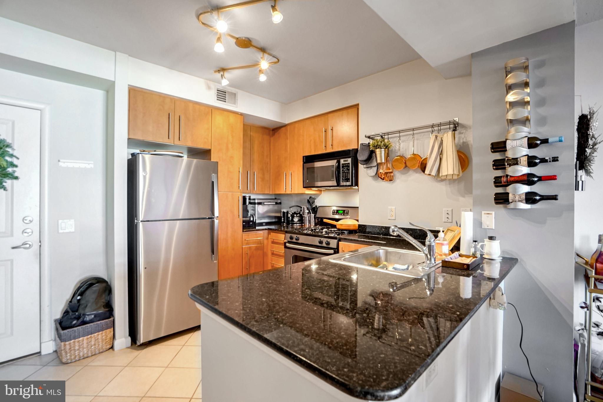 CLARENDON - Residential