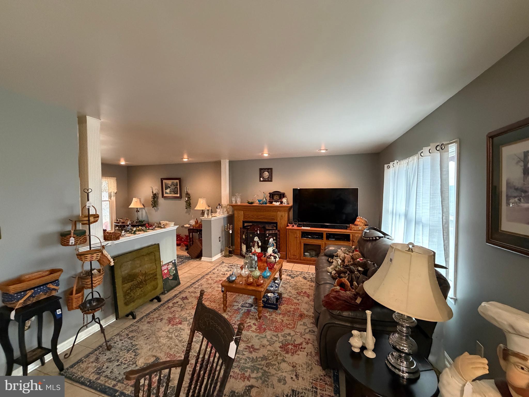 HAWKS NEST - Residential