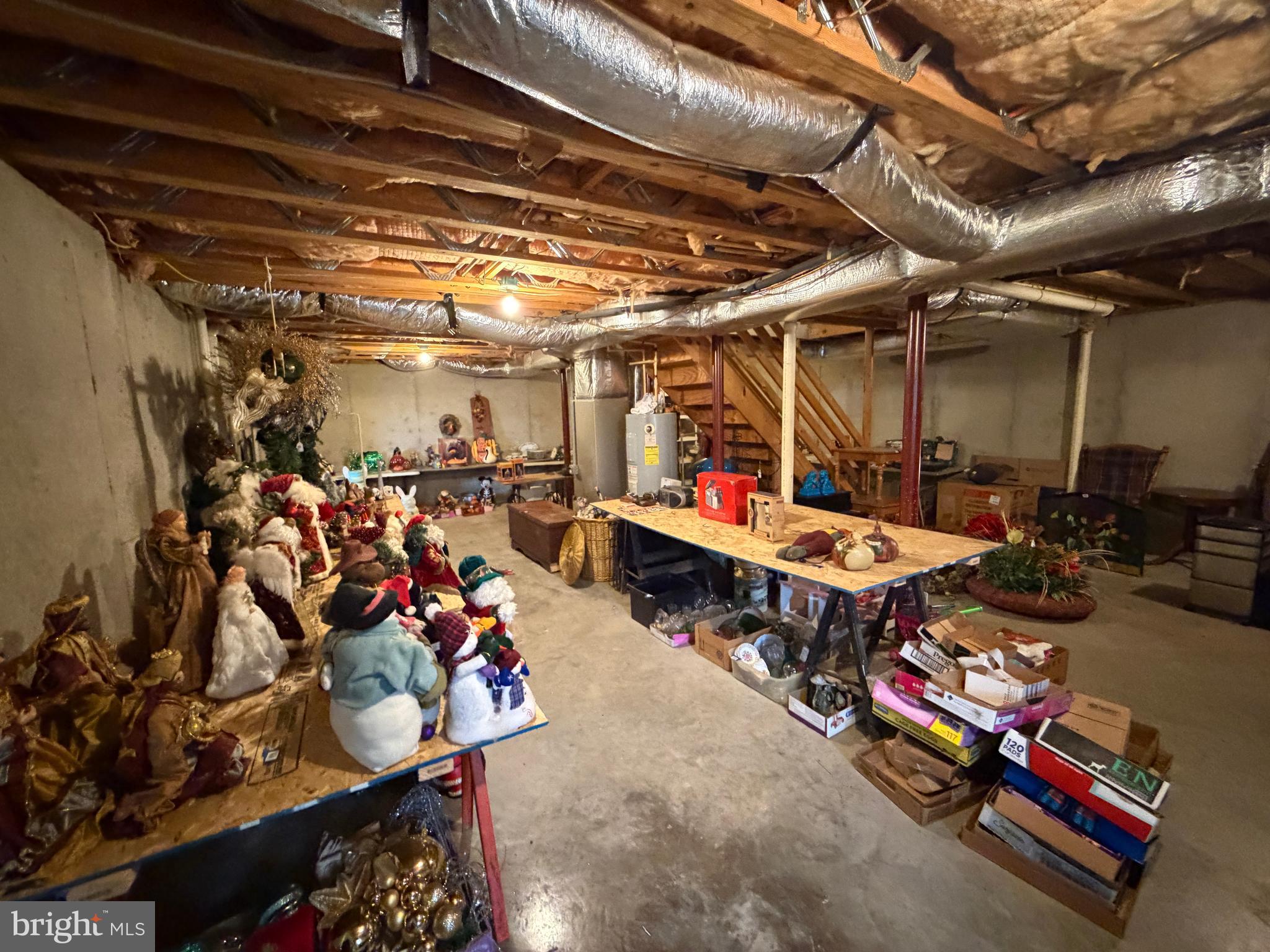 HAWKS NEST - Residential