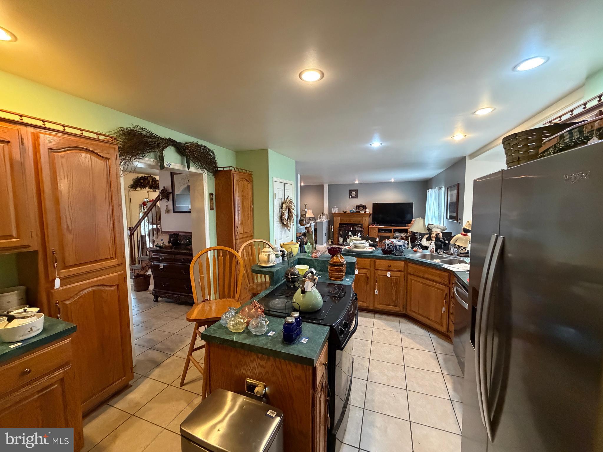 HAWKS NEST - Residential