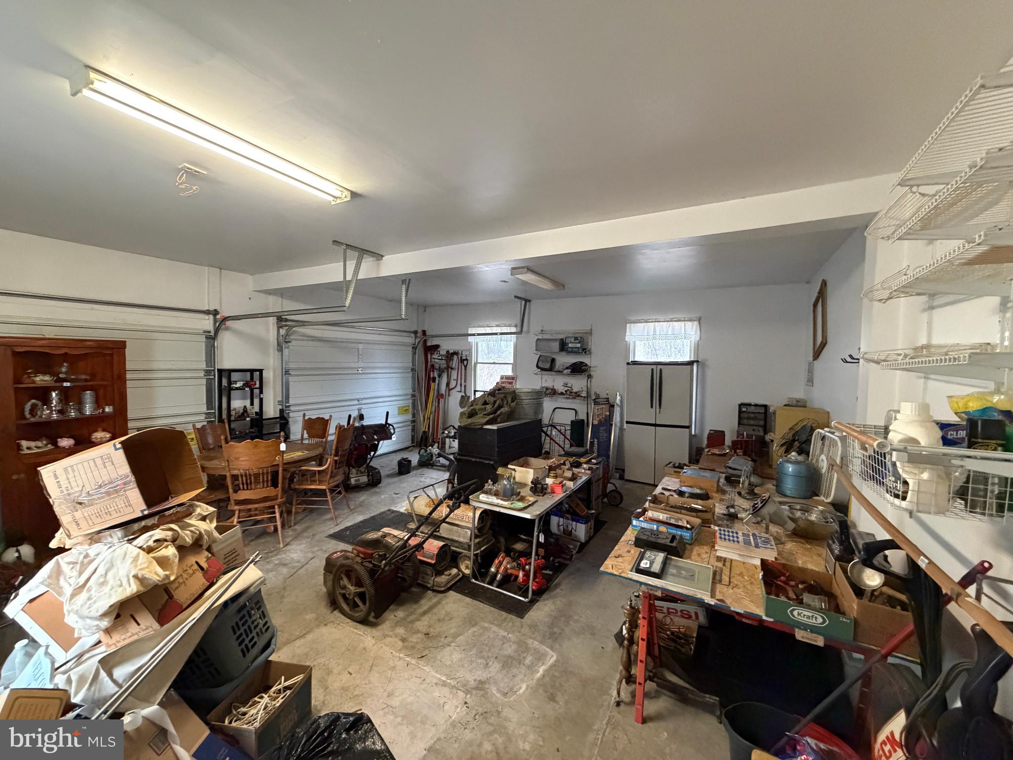 HAWKS NEST - Residential