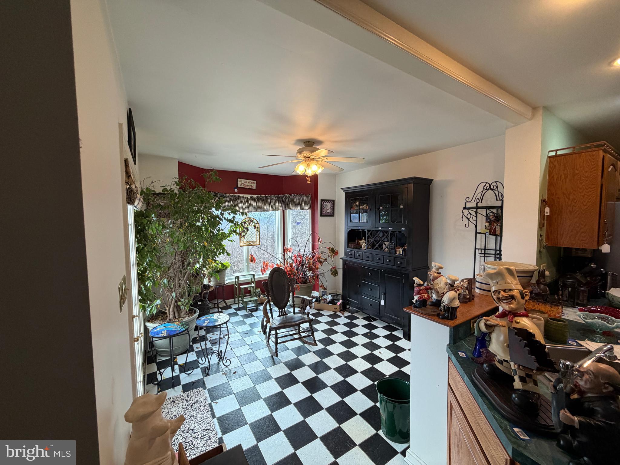 HAWKS NEST - Residential