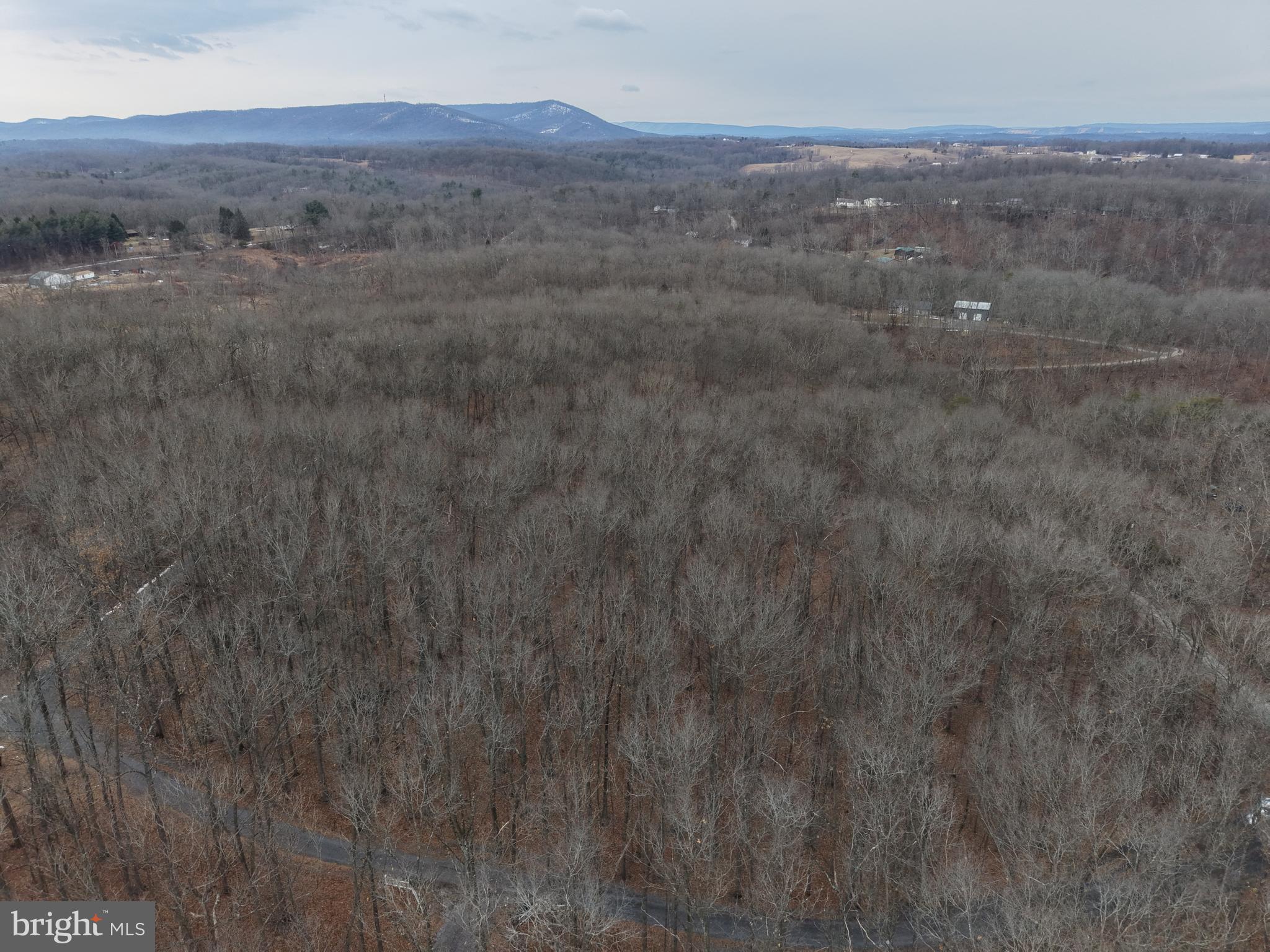 HAWKS NEST - Residential