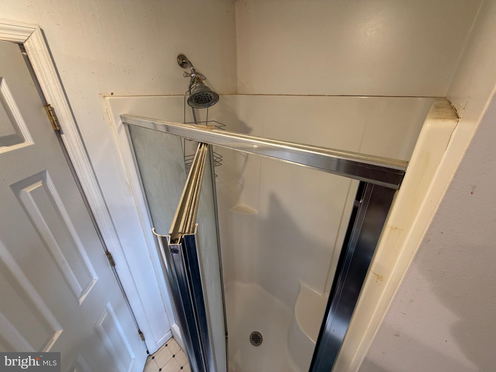 HAWKS NEST - Residential