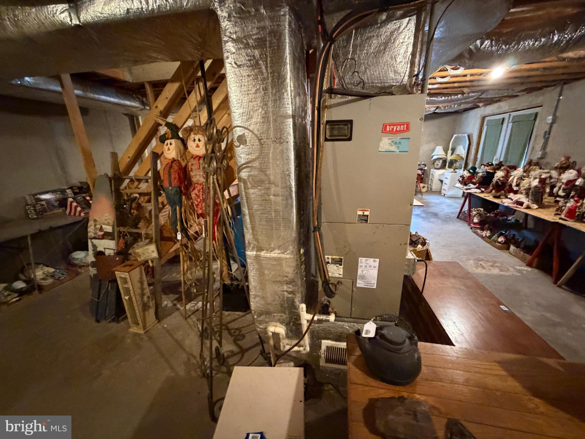 HAWKS NEST - Residential