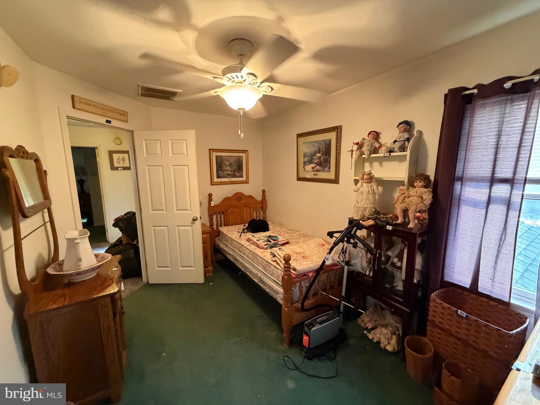 HAWKS NEST - Residential