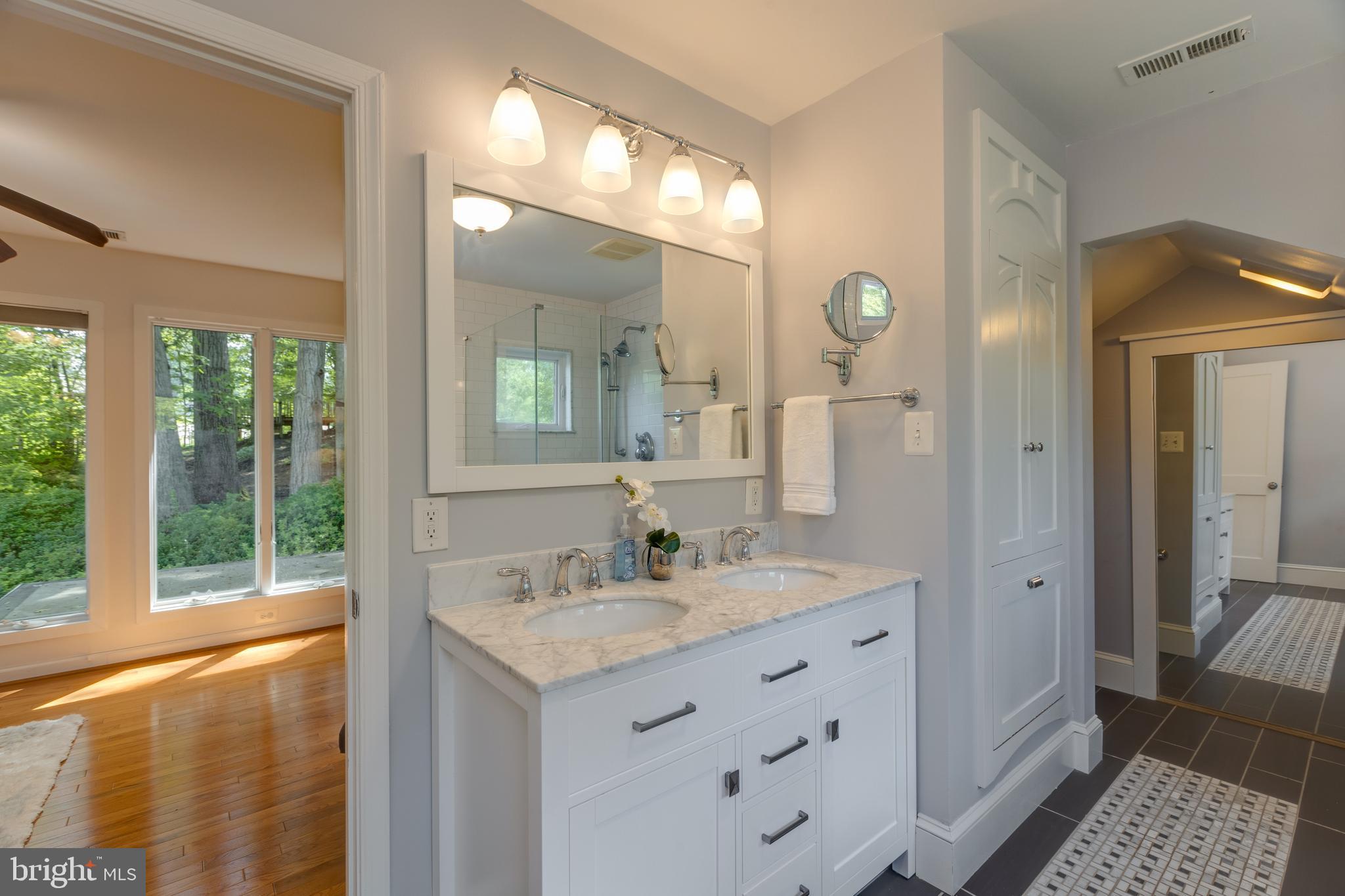 LEE HEIGHTS - Residential