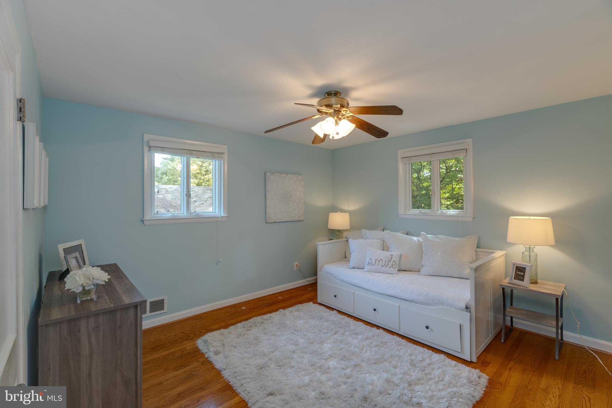 LEE HEIGHTS - Residential