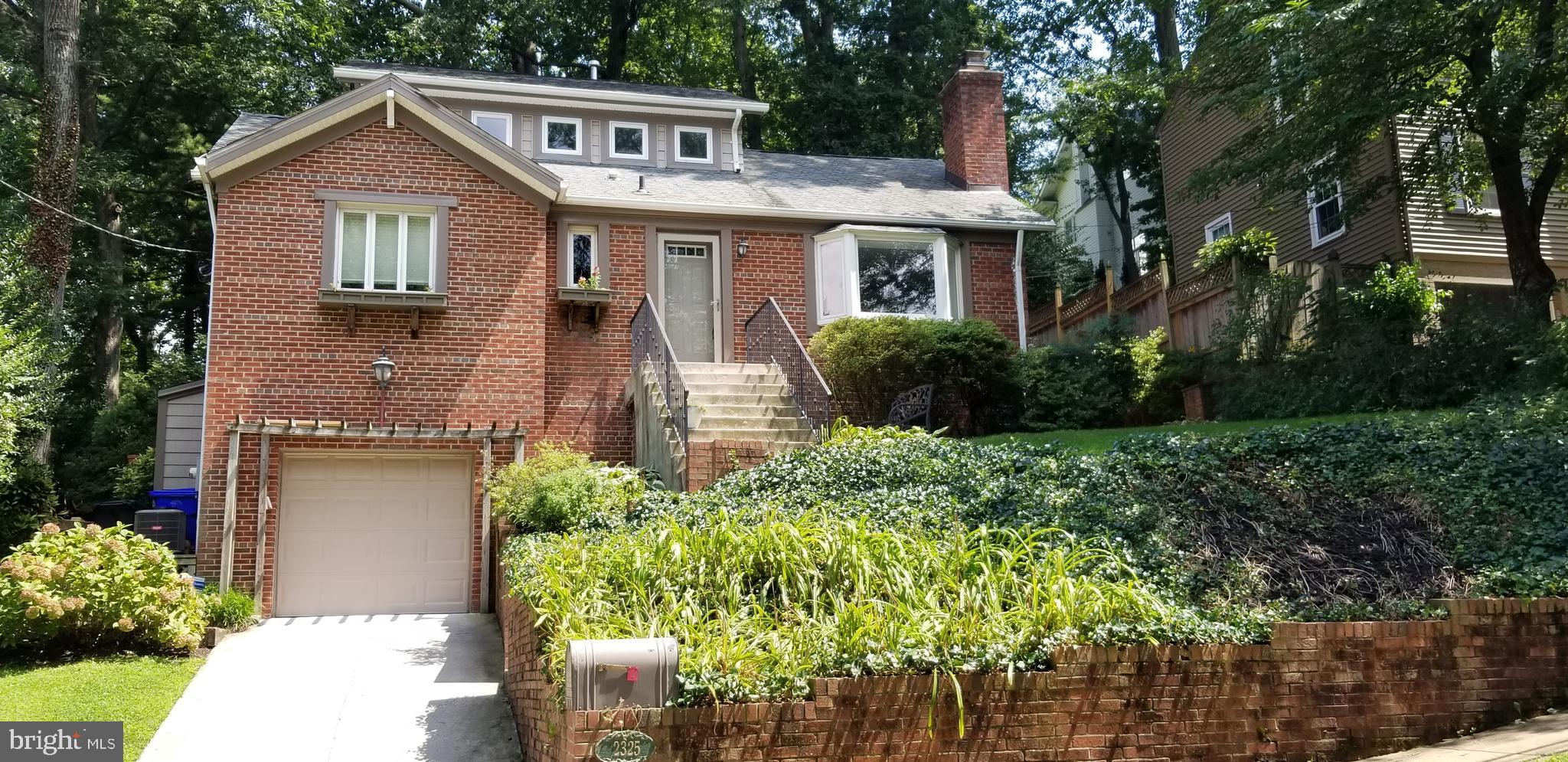 LEE HEIGHTS - Residential