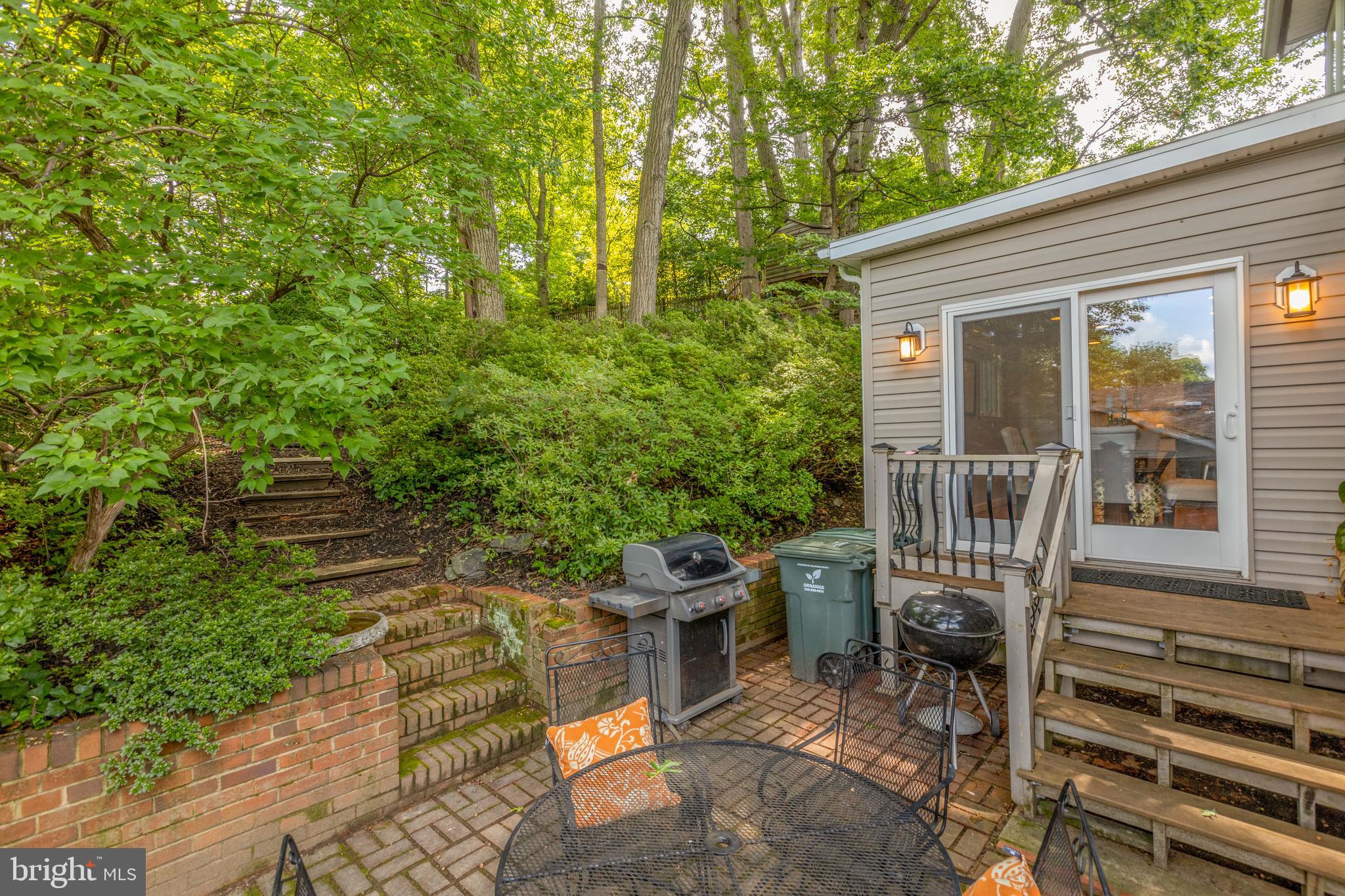 LEE HEIGHTS - Residential