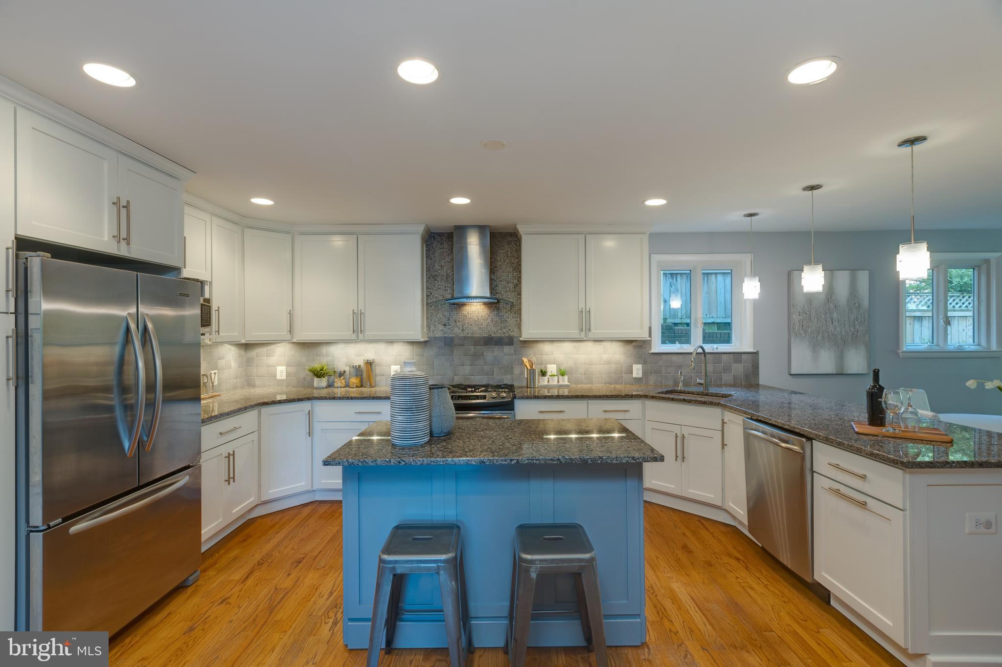 LEE HEIGHTS - Residential