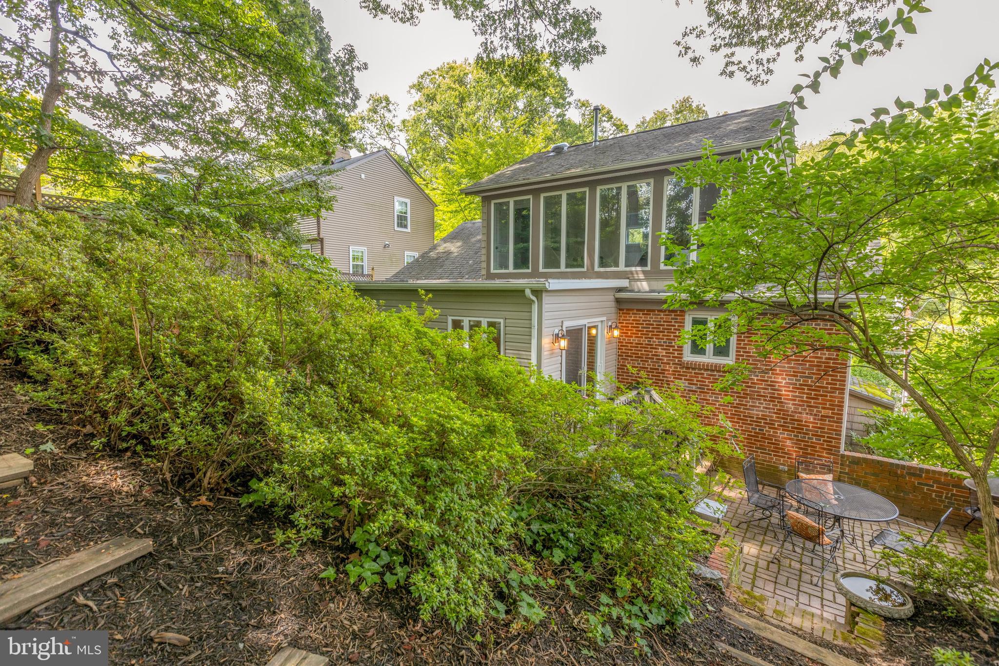 LEE HEIGHTS - Residential