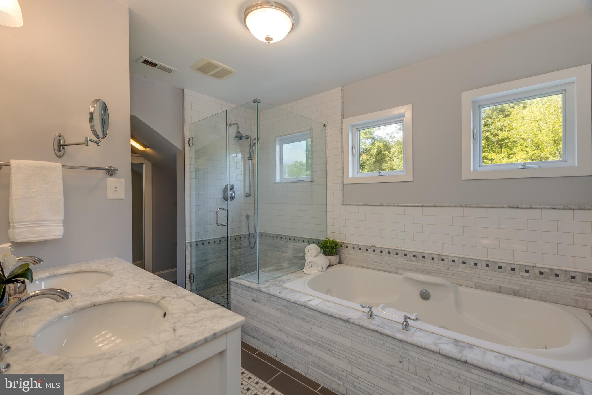 LEE HEIGHTS - Residential