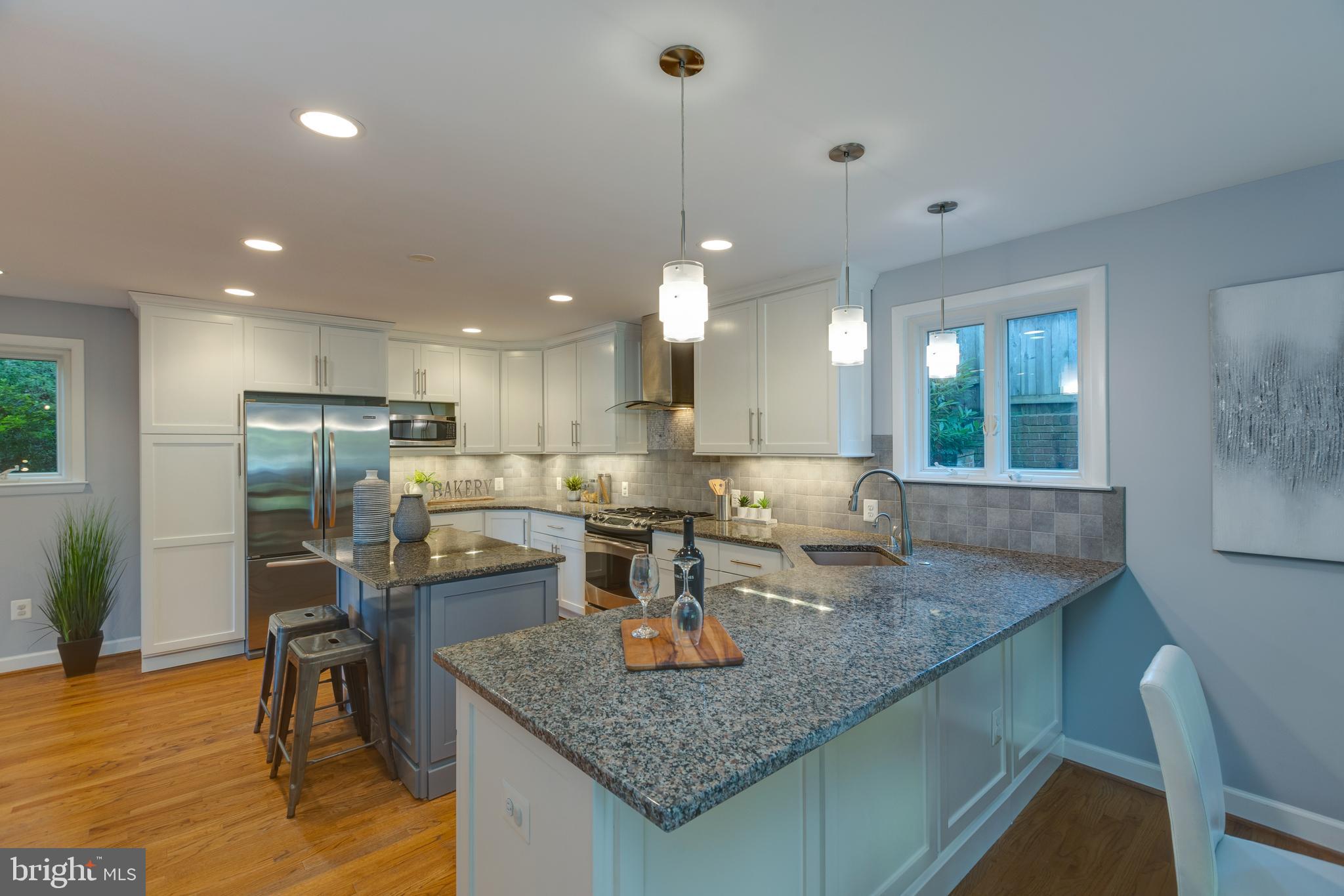 LEE HEIGHTS - Residential