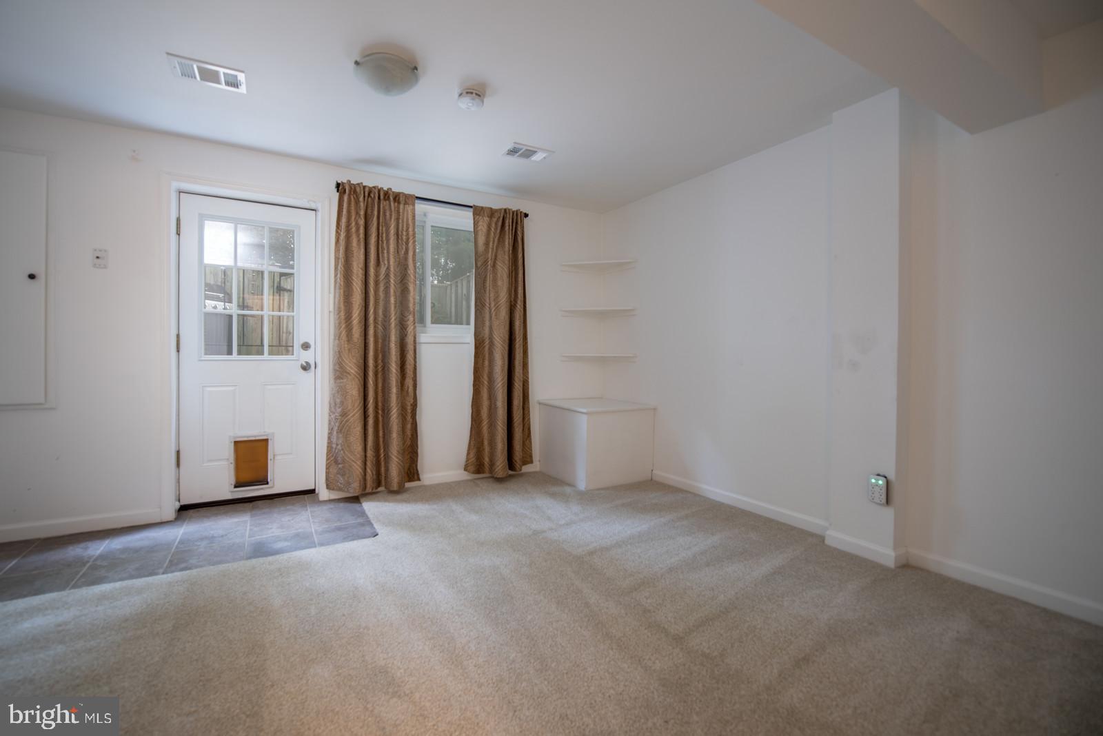 LAKEFORD - Residential Lease