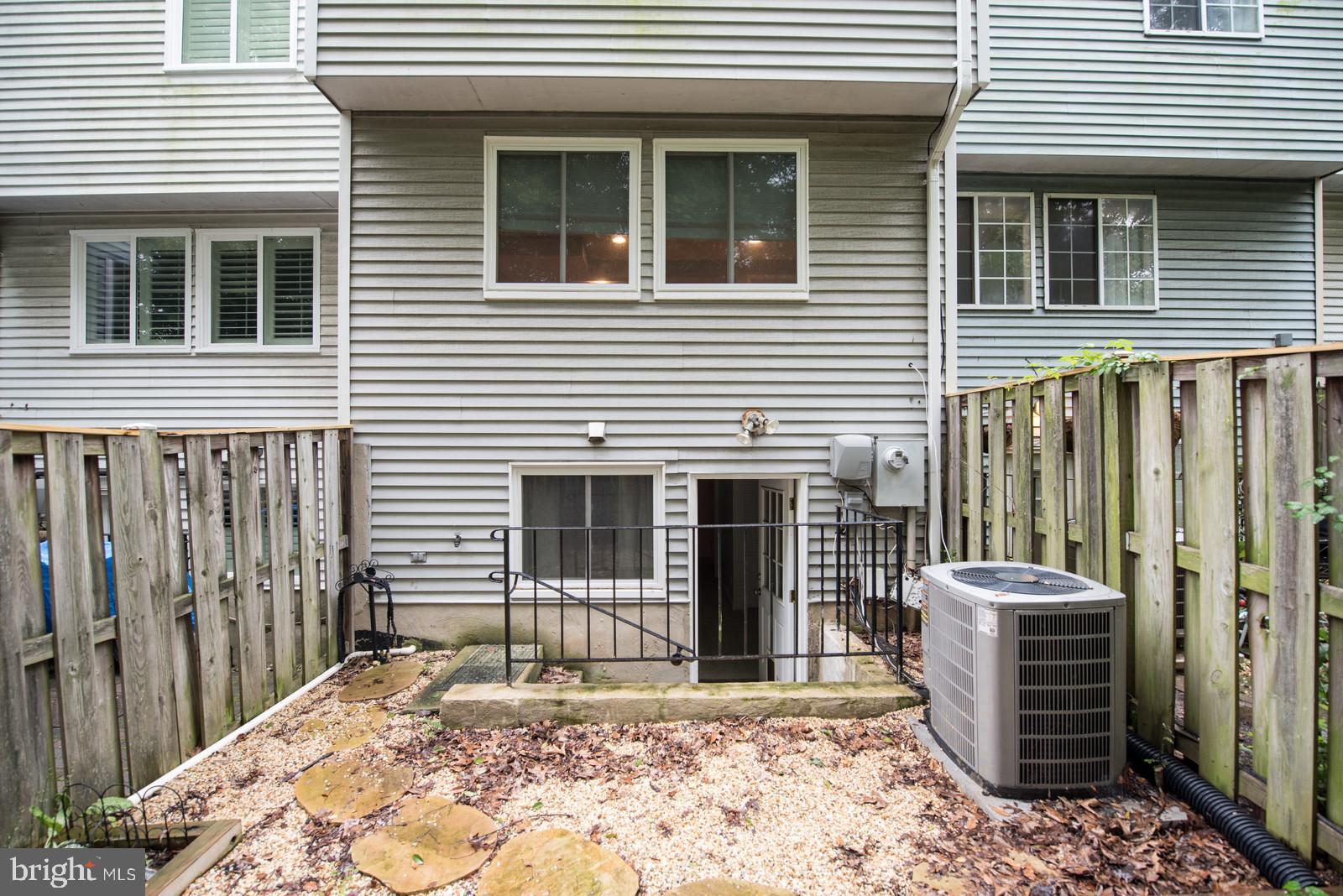 LAKEFORD - Residential Lease