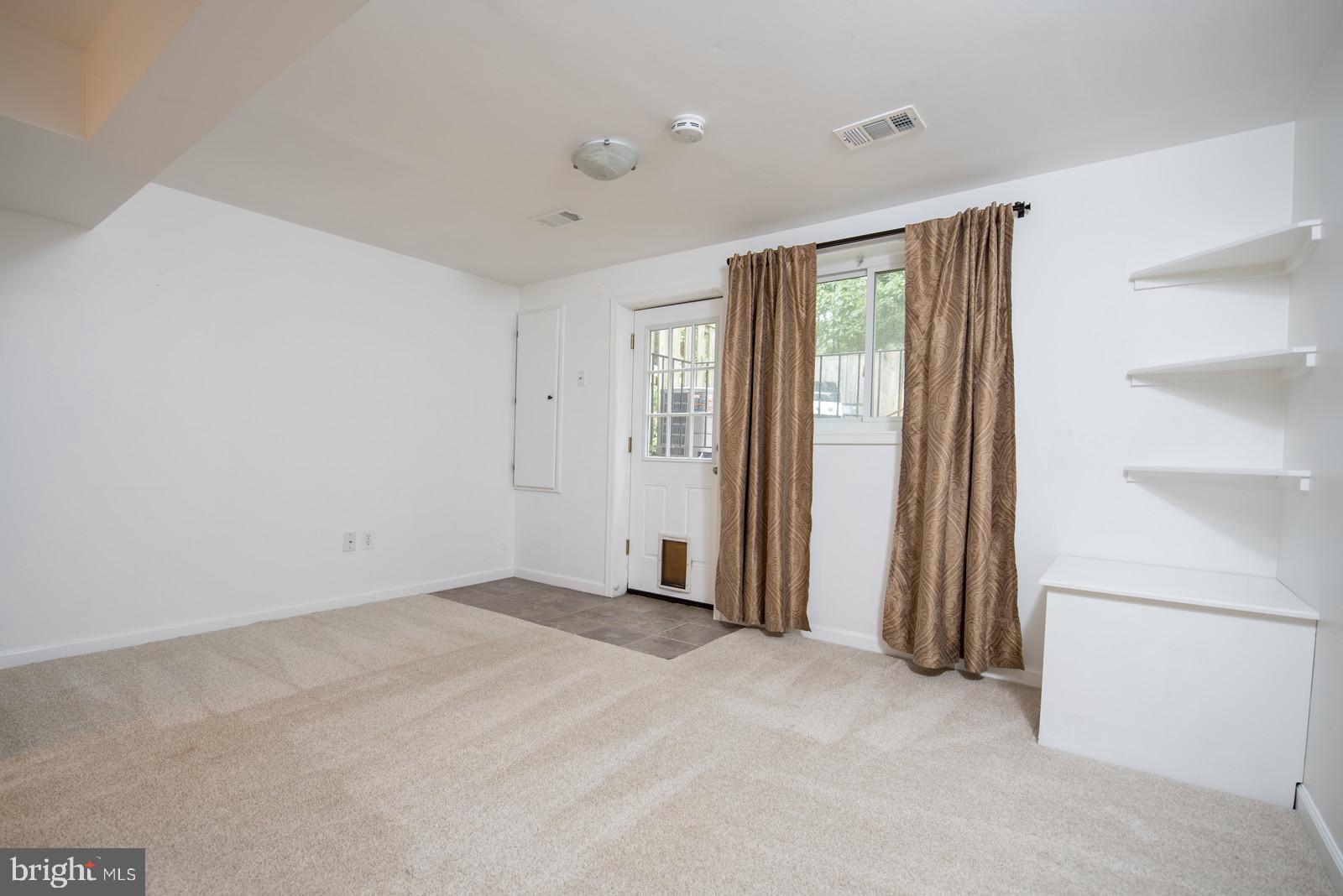 LAKEFORD - Residential Lease