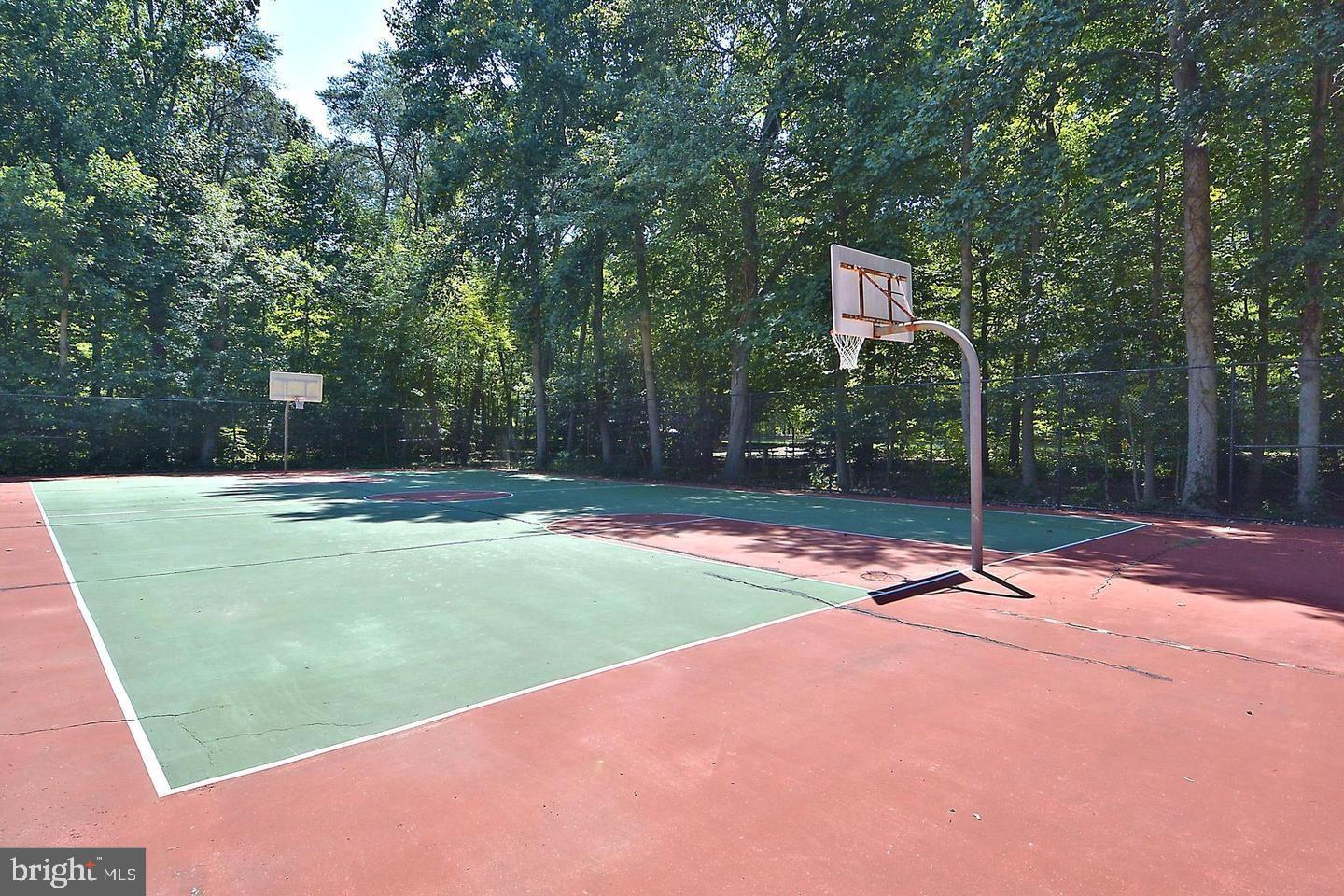 RIVA TRACE/SUMMER PLACE - Residential Lease