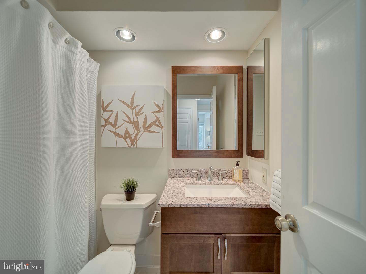 RIVA TRACE/SUMMER PLACE - Residential Lease