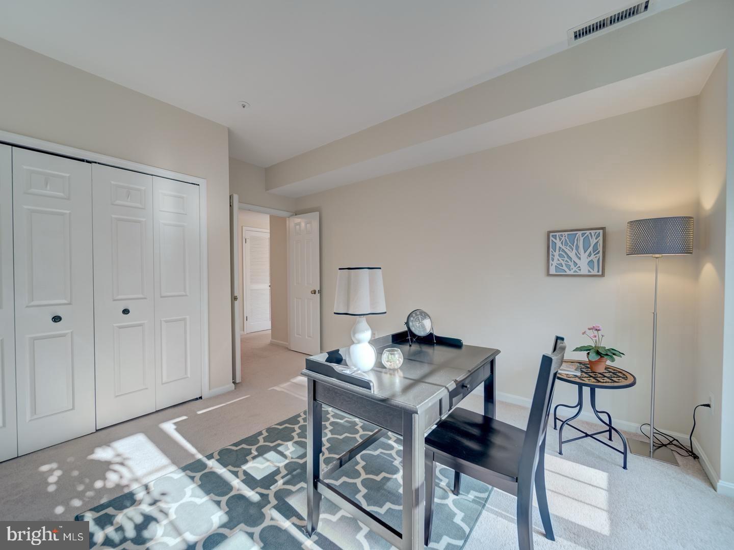 RIVA TRACE/SUMMER PLACE - Residential Lease