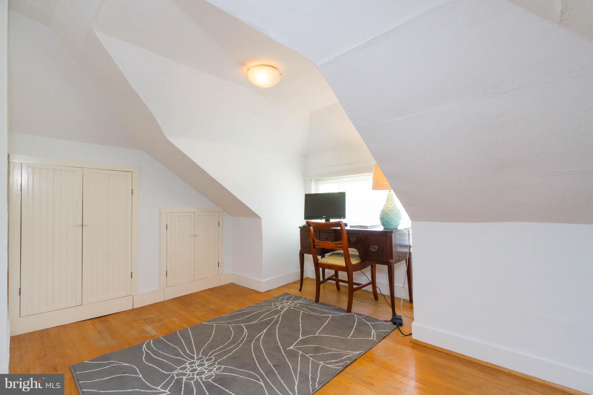 COLUMBIA PIKE - Residential