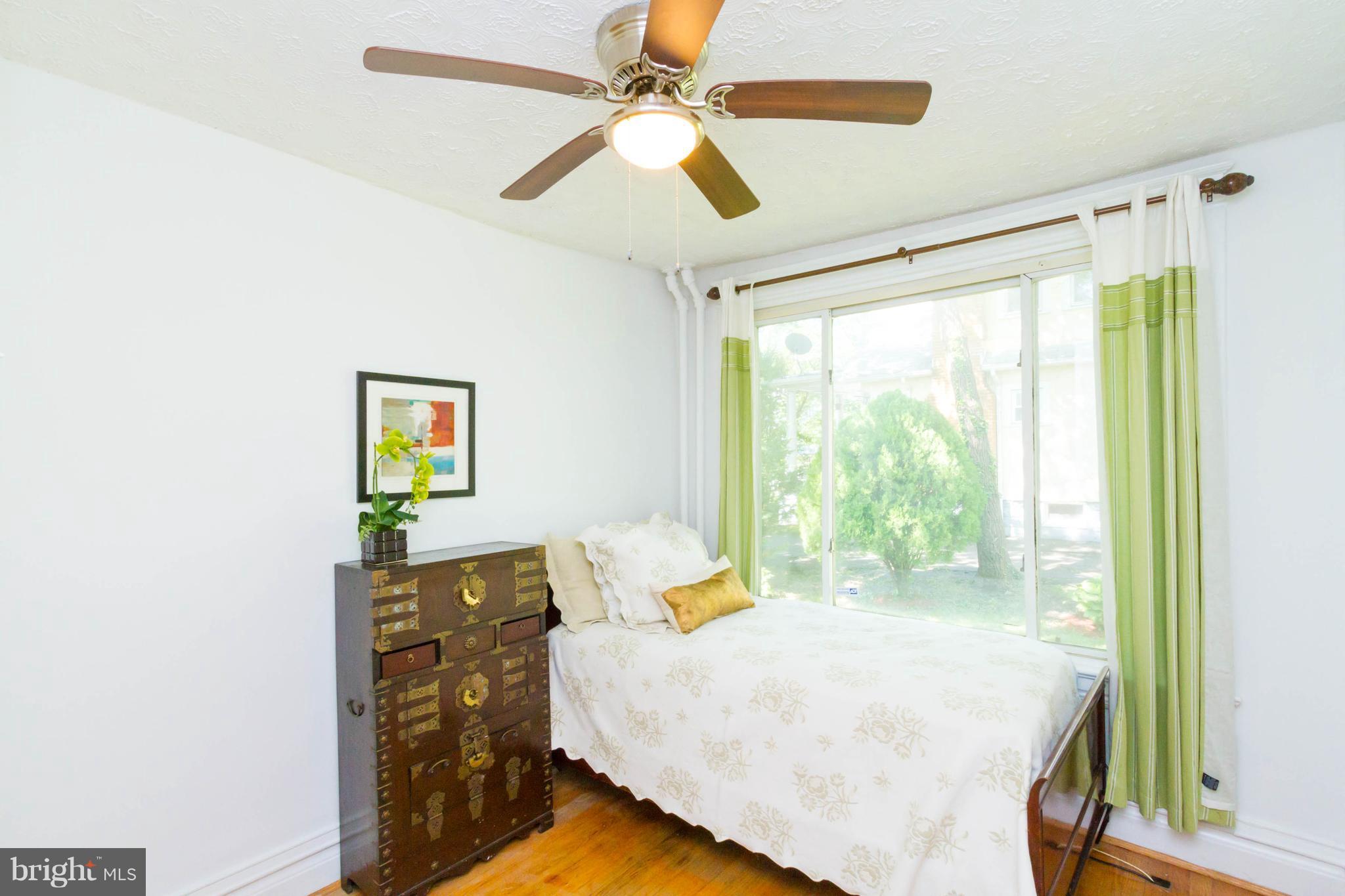 COLUMBIA PIKE - Residential