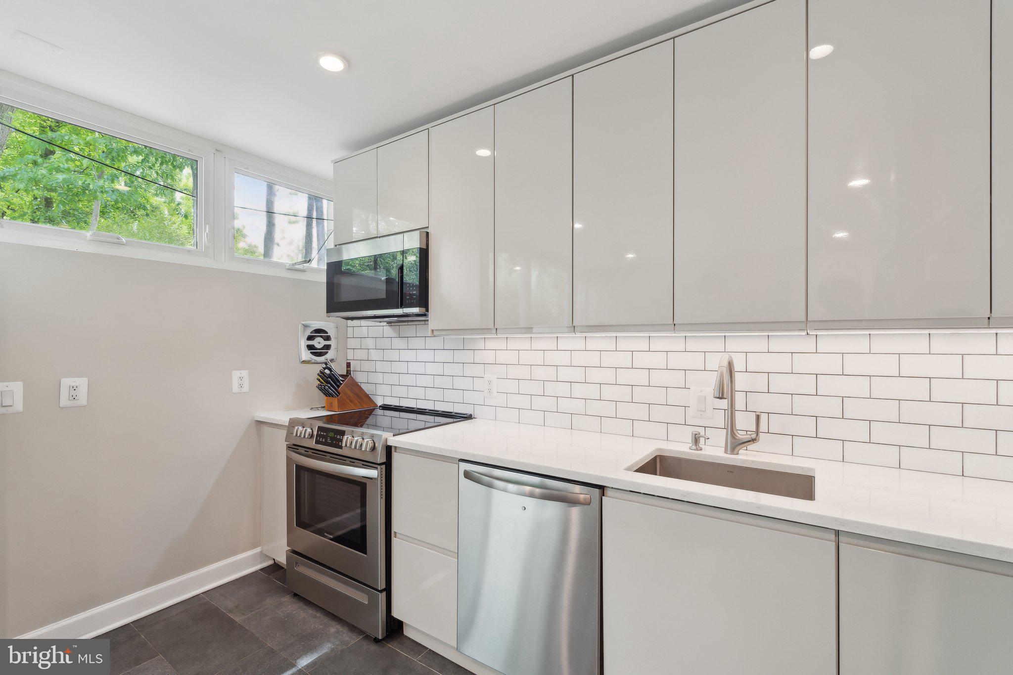 HICKORY CLUSTER - Residential