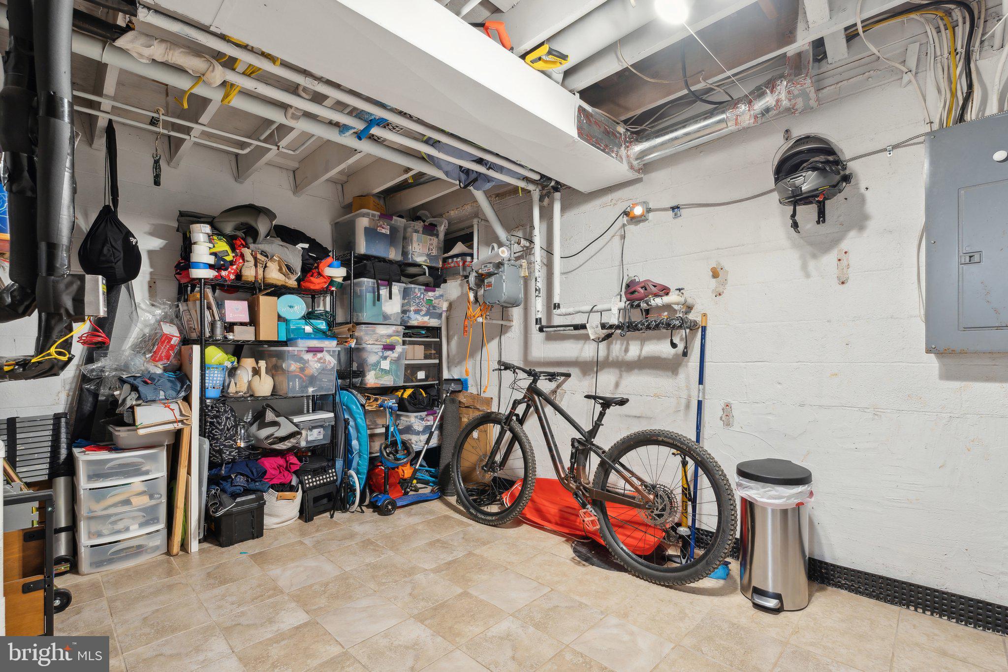 HICKORY CLUSTER - Residential