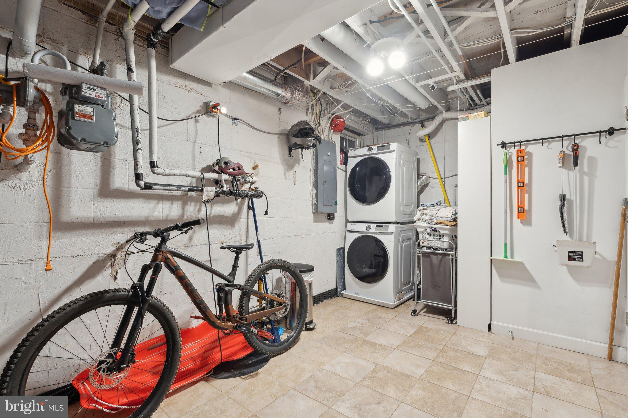 HICKORY CLUSTER - Residential