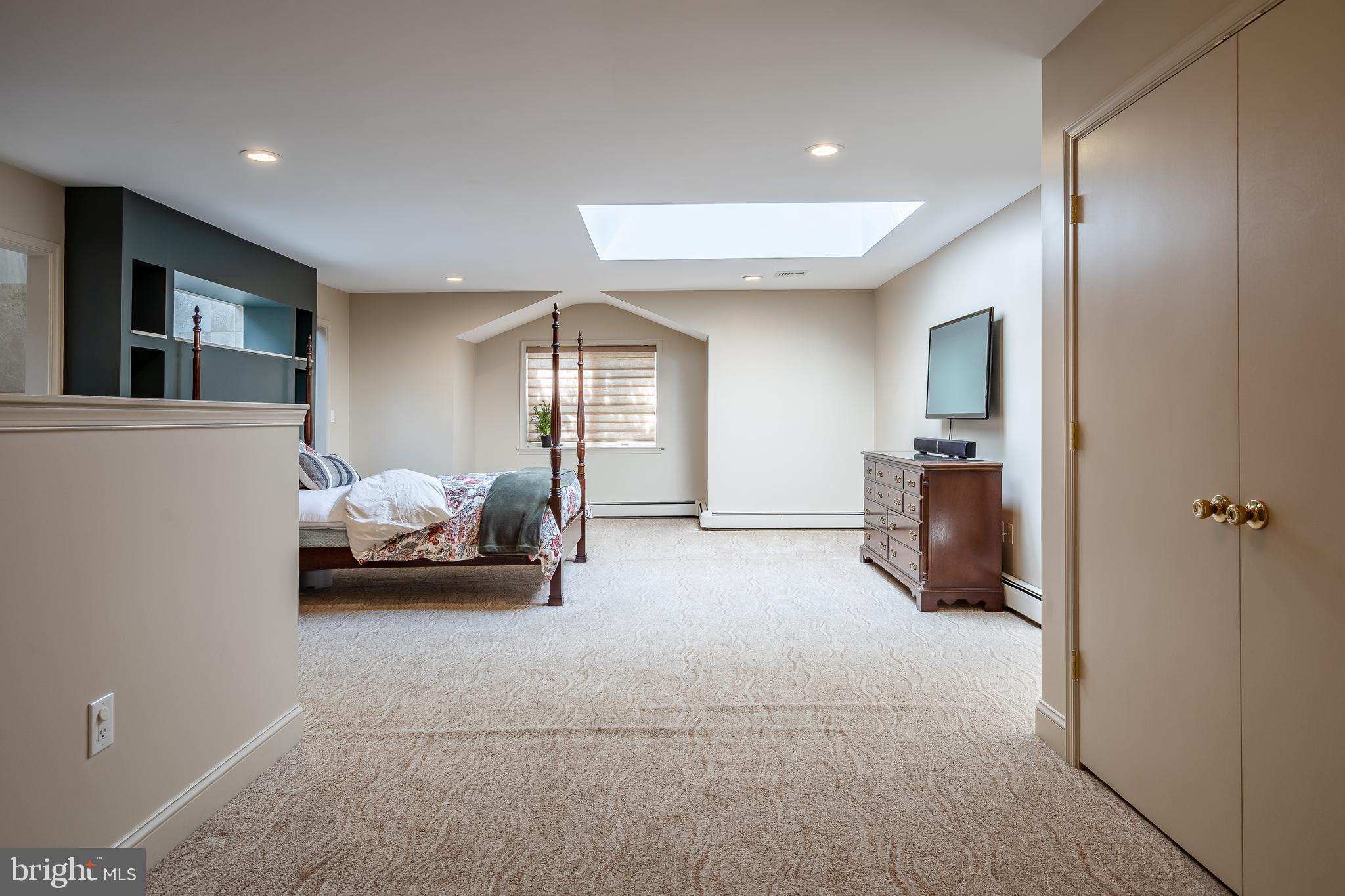 ELKINS PARK - Residential