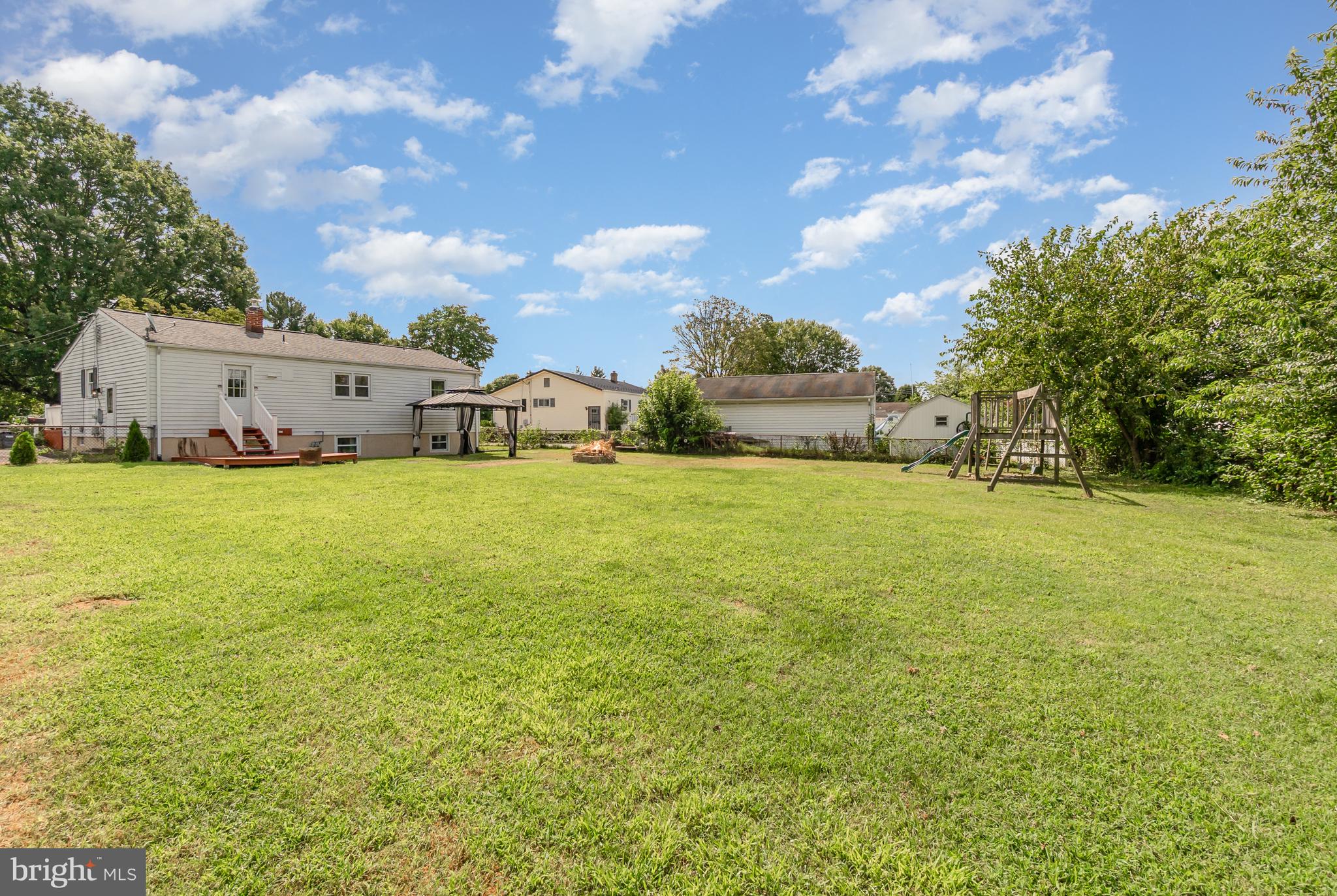 THOMSON ESTATES - Residential