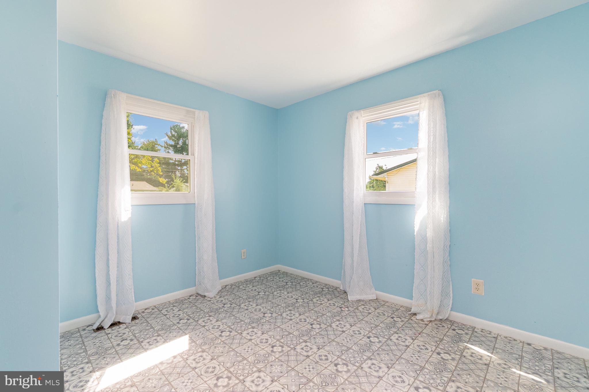 THOMSON ESTATES - Residential