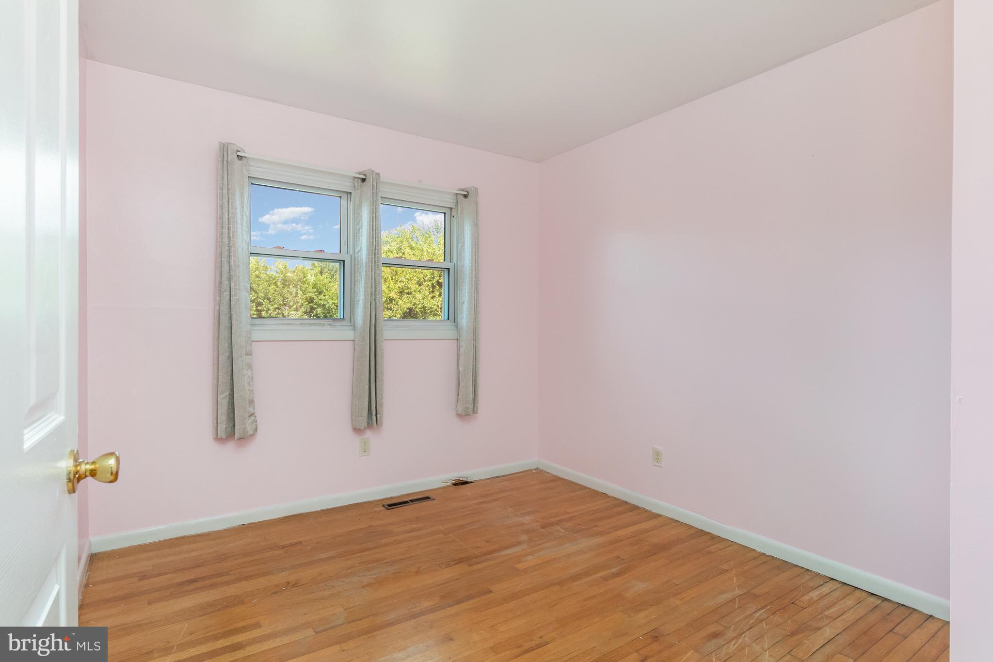 THOMSON ESTATES - Residential