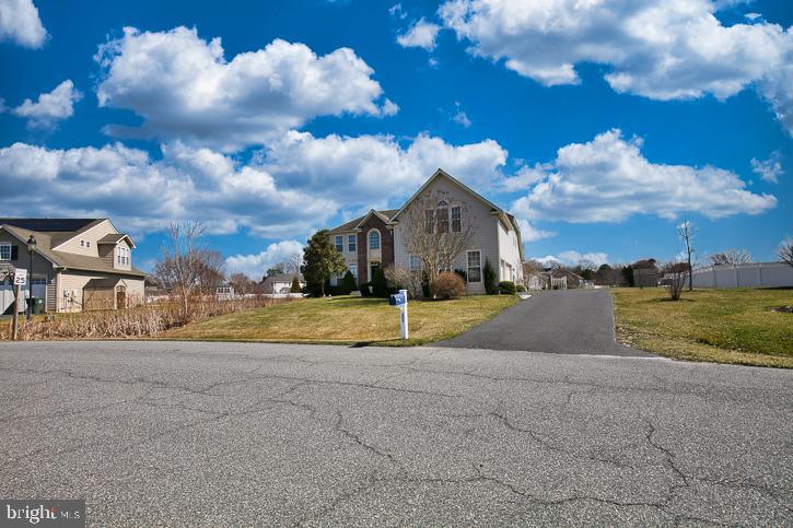 FRANKLIN KNOLL - Residential