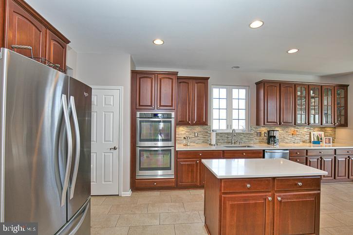 FRANKLIN KNOLL - Residential