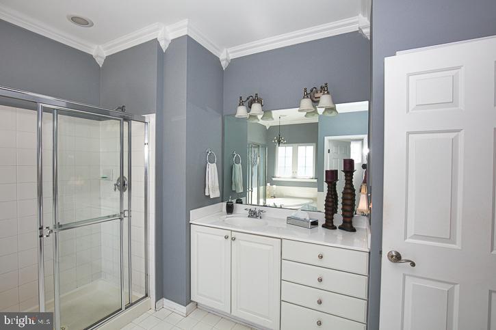 FRANKLIN KNOLL - Residential