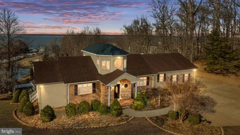 6317 Overlook Dr, King George, VA MLS: VAKG2005030