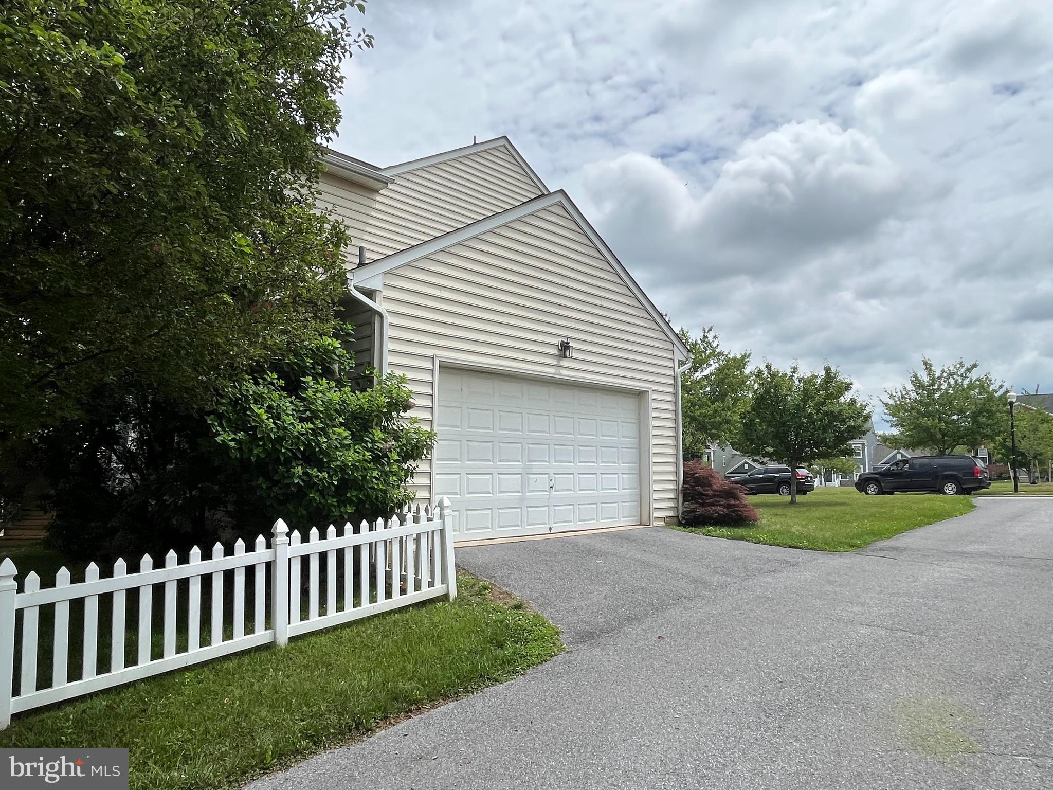 HUNTFIELD - Residential