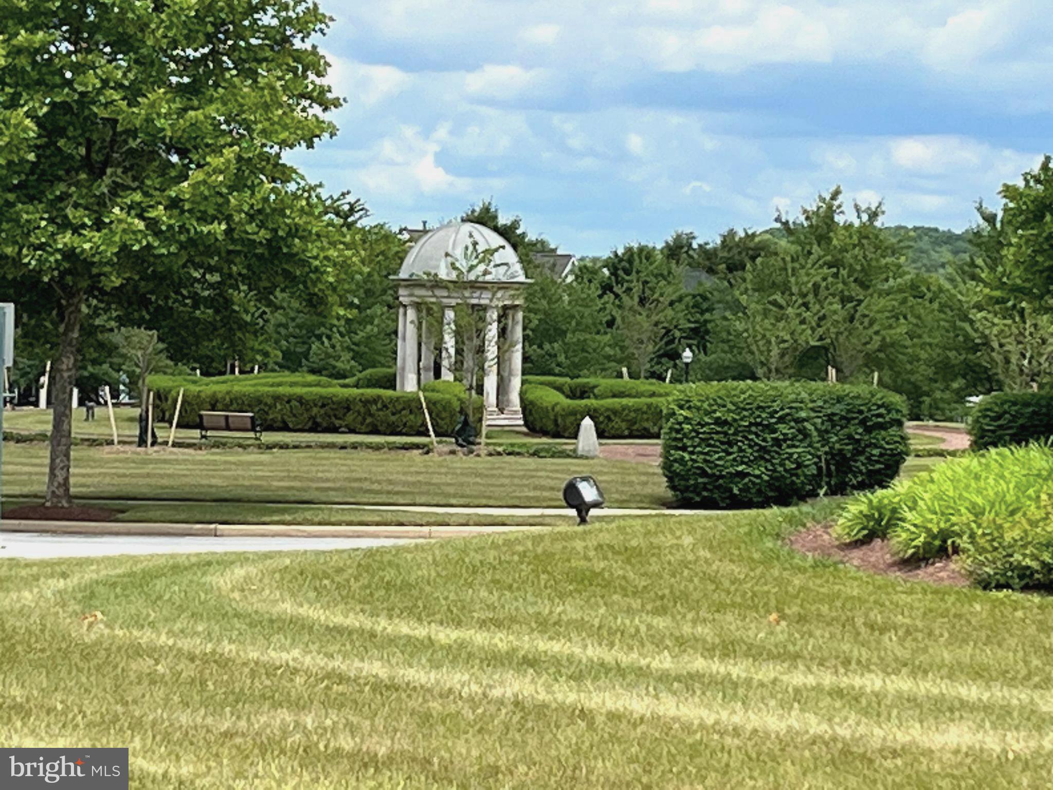 HUNTFIELD - Residential